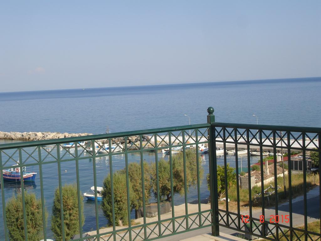 Cohyli Hotel Ireo  Oda fotoğraf